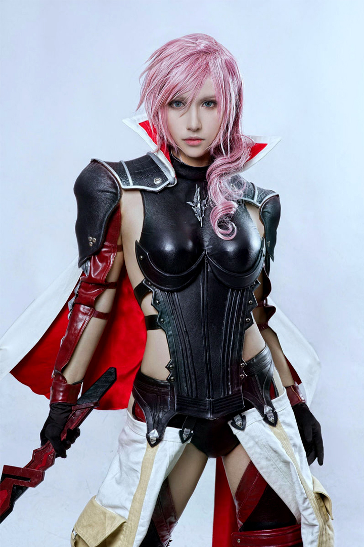 Kilory-Lightning-Cosplay-01