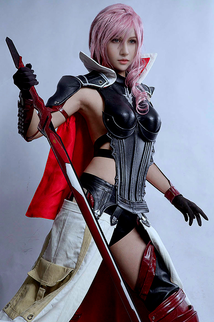 Kilory-Lightning-Cosplay-03